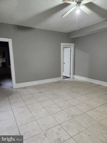 $1,200 | 7044 Chew Avenue, Unit 2, Philadelphia, PA 19119