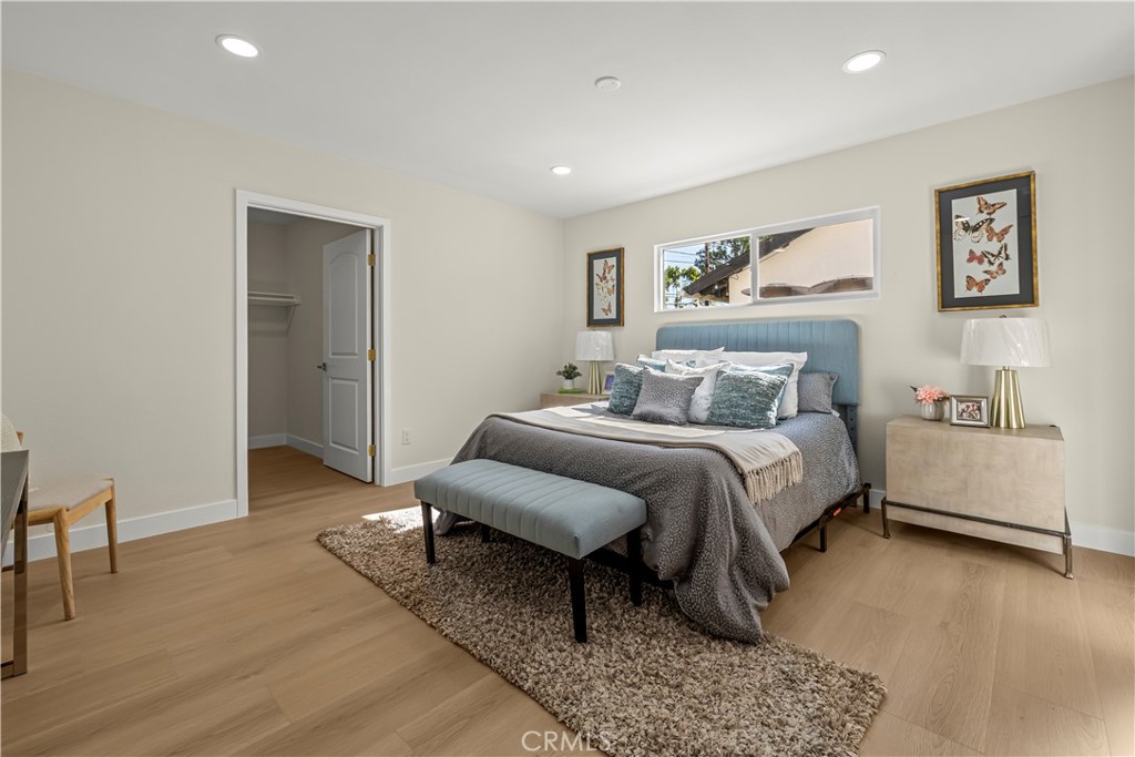 16931 Rinaldi Street Granada Hills, CA 91344 - Photo 41 of 47 Main House