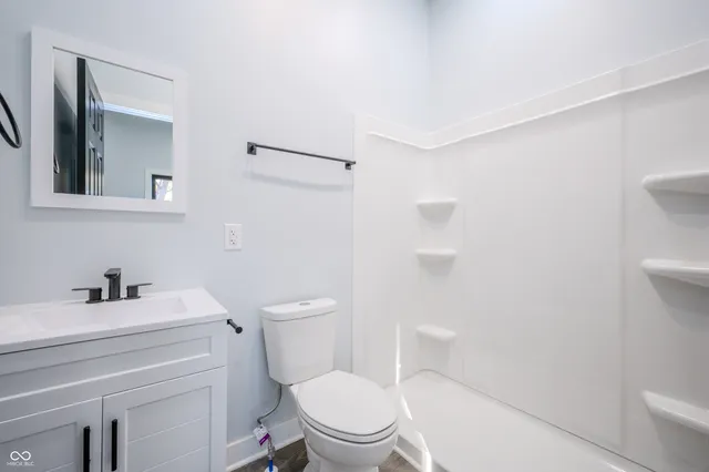 $199,500 | 925 South 16th Street, Terre Haute, IN 47807