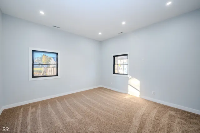 $199,500 | 925 South 16th Street, Terre Haute, IN 47807