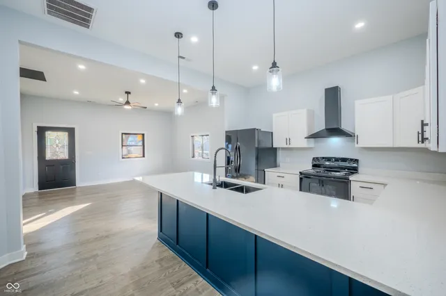 $199,500 | 925 South 16th Street, Terre Haute, IN 47807