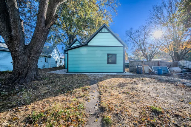 $199,500 | 925 South 16th Street, Terre Haute, IN 47807