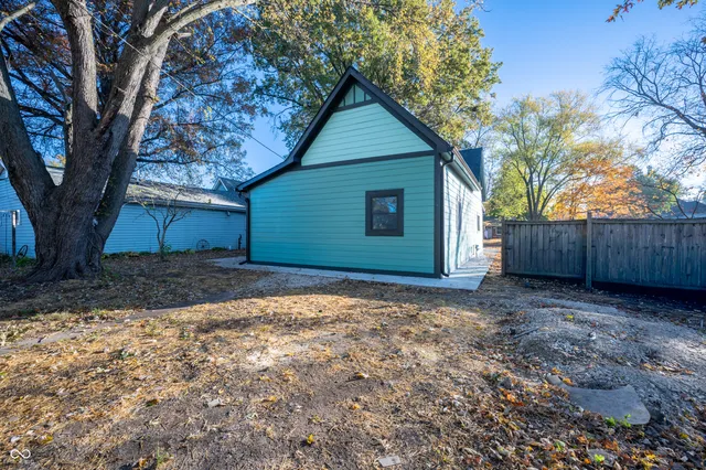 $199,500 | 925 South 16th Street, Terre Haute, IN 47807