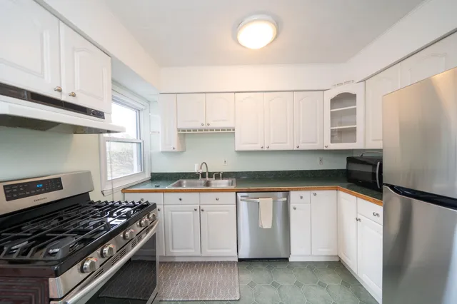 $189,000 | 1106 East Granet Avenue, Hazel Park, MI 48030