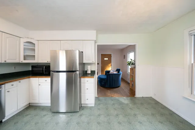 $189,000 | 1106 East Granet Avenue, Hazel Park, MI 48030