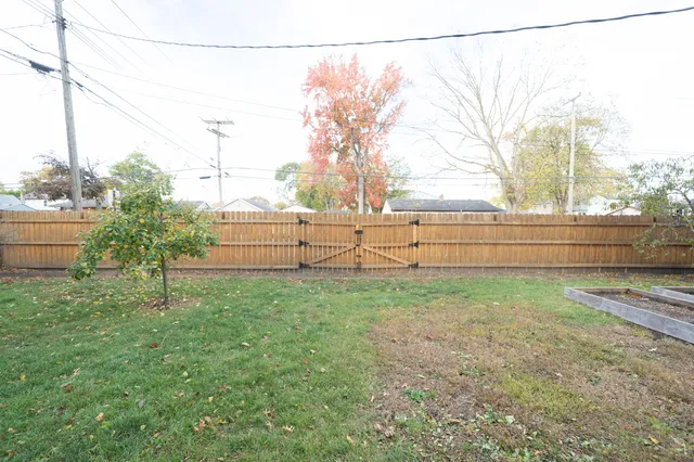 $189,000 | 1106 East Granet Avenue, Hazel Park, MI 48030