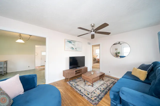 $189,000 | 1106 East Granet Avenue, Hazel Park, MI 48030