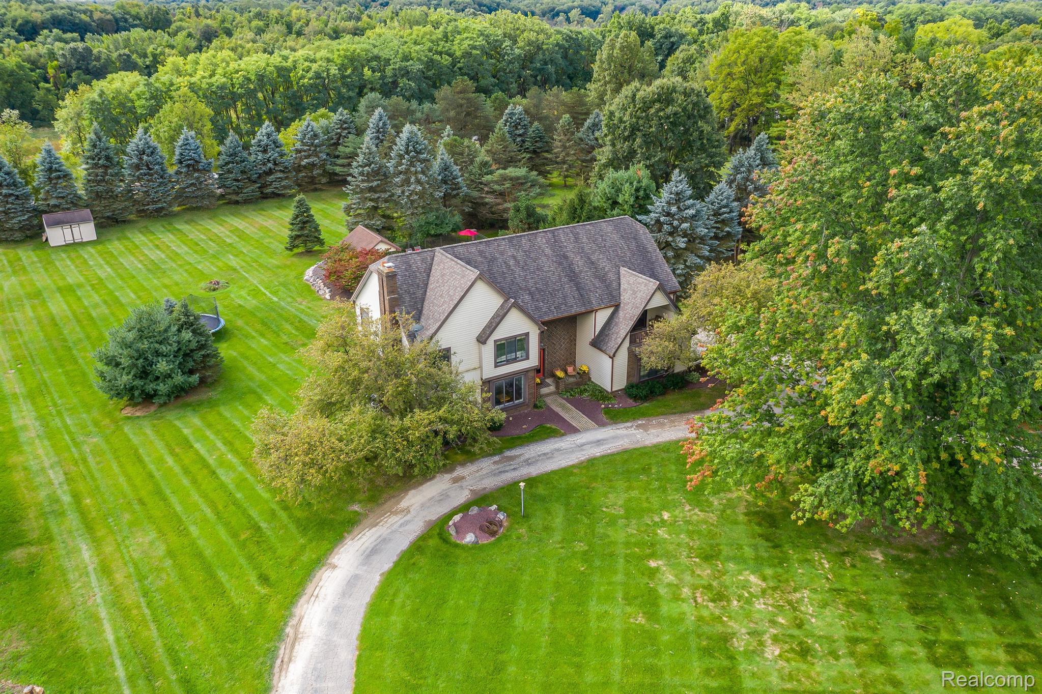 12456 Larkins Road Brighton, MI 48114 - Photo 48 of 62 Gallery Image 48