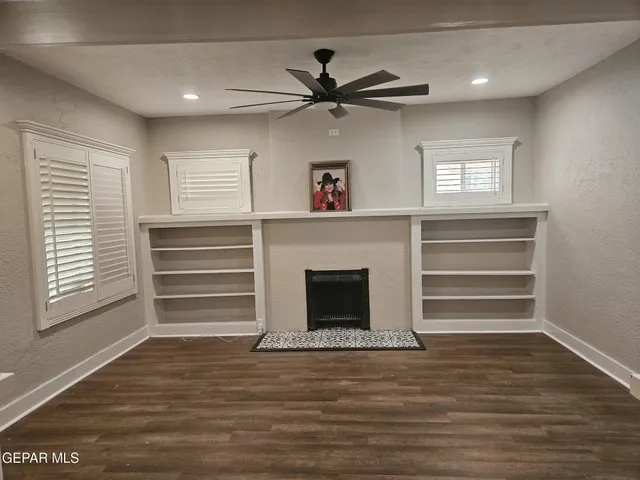 a close view of stove top oven