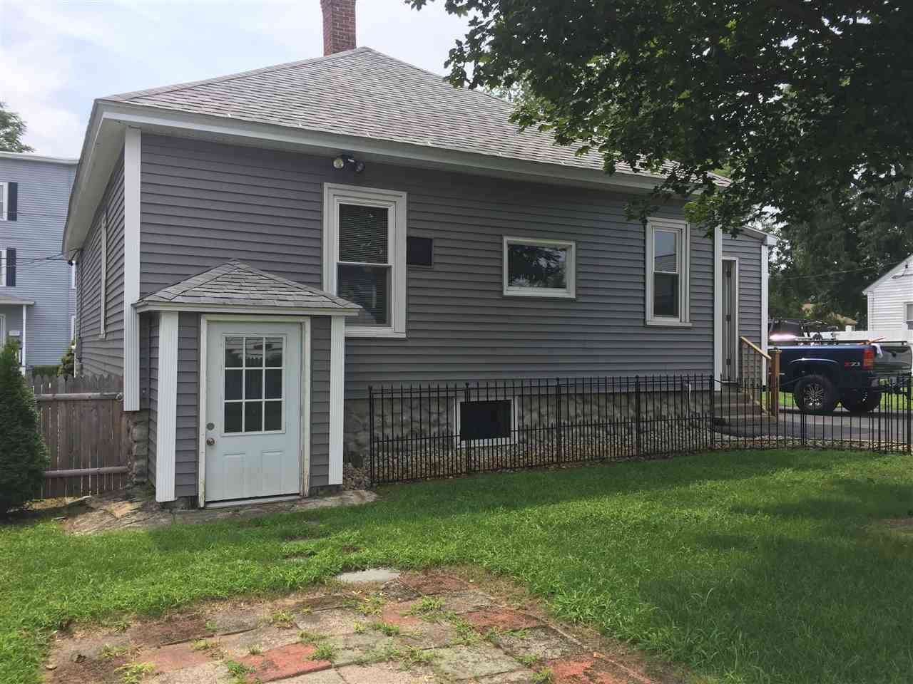 160 Rosedale Avenue Manchester, NH 03103 - Photo 3 of 39