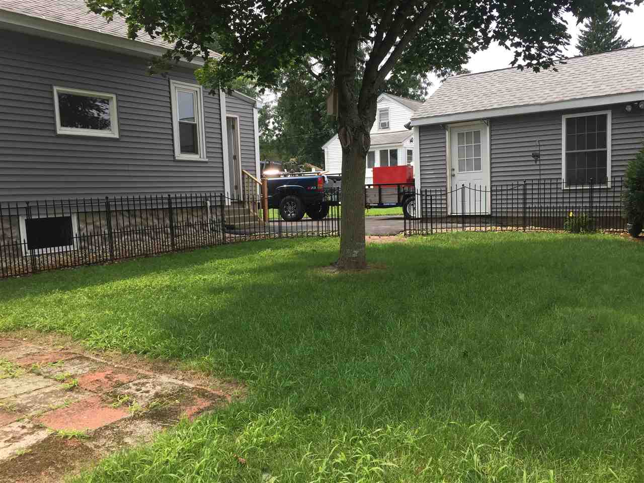 160 Rosedale Avenue Manchester, NH 03103 - Photo 4 of 39
