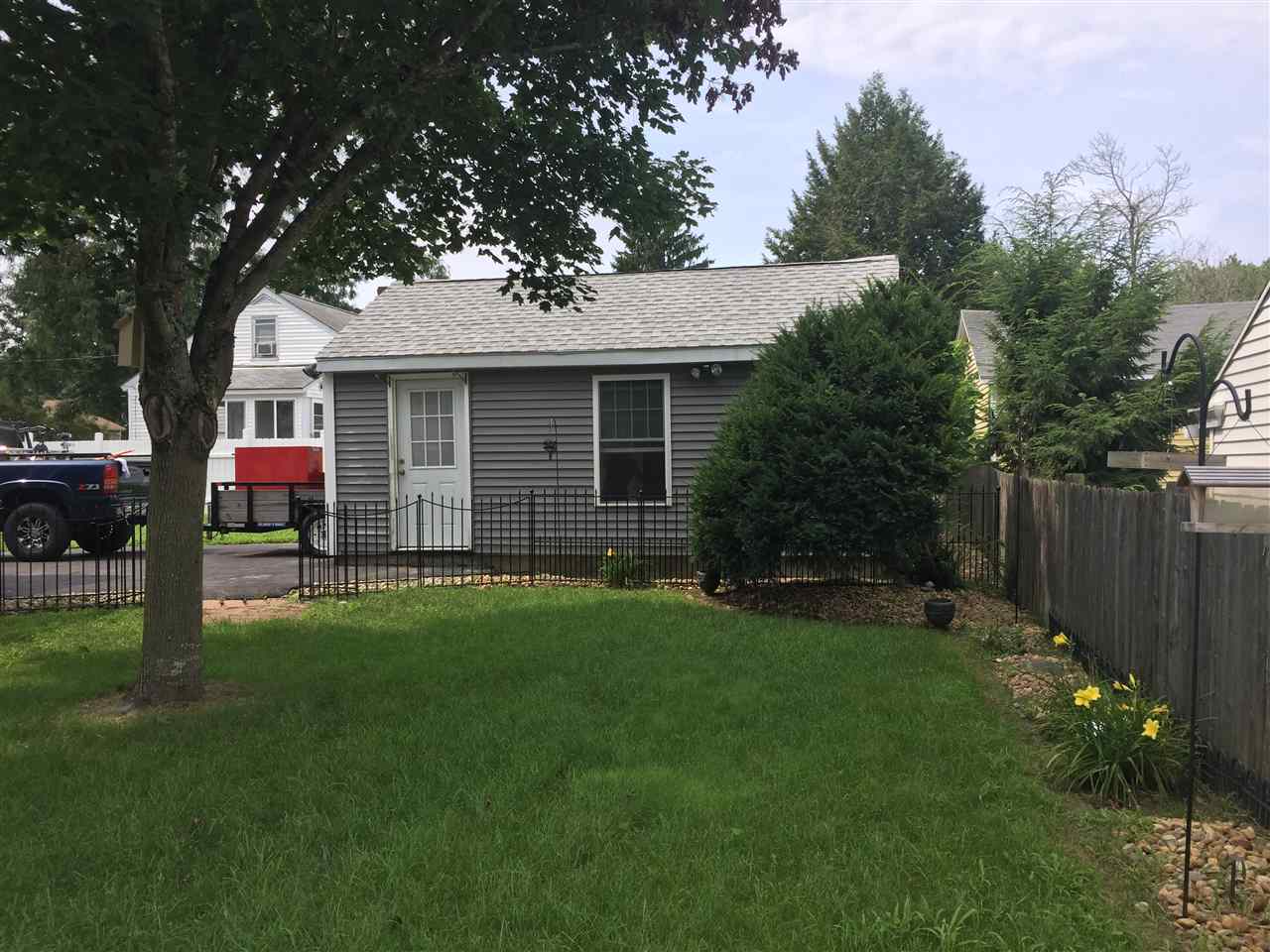 160 Rosedale Avenue Manchester, NH 03103 - Photo 7 of 39