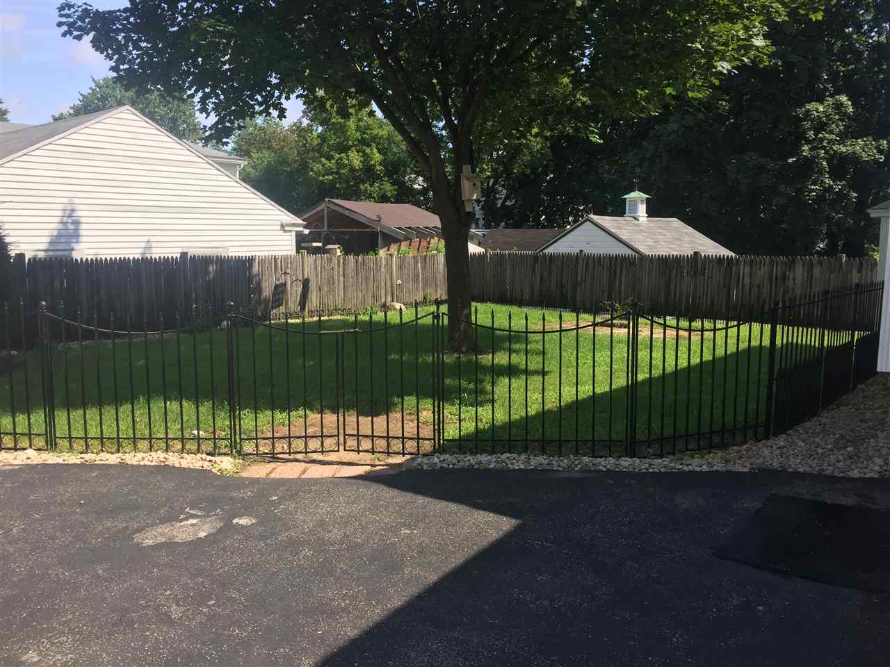 160 Rosedale Avenue Manchester, NH 03103 - Photo 8 of 39