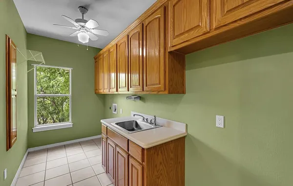 $1,190,000 | 237 Giant Cedar Trail, Whitney, TX 76692