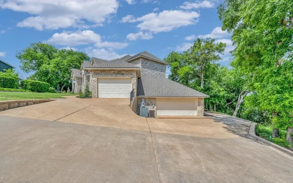 $1,190,000 | 237 Giant Cedar Trail, Whitney, TX 76692