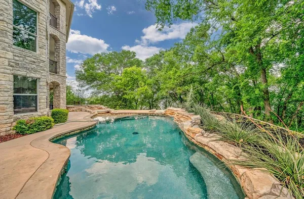 $1,190,000 | 237 Giant Cedar Trail, Whitney, TX 76692