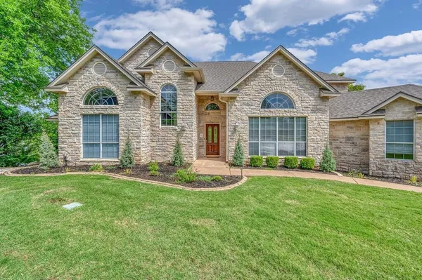 $1,190,000 | 237 Giant Cedar Trail, Whitney, TX 76692