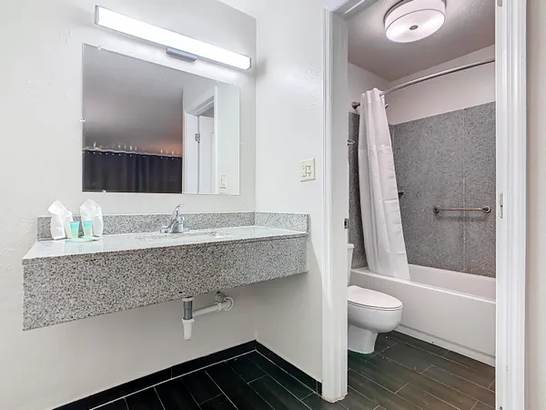 $950 | 44199 Highway 27, Davenport, FL 33896