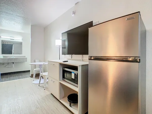 $950 | 44199 Highway 27, Davenport, FL 33896