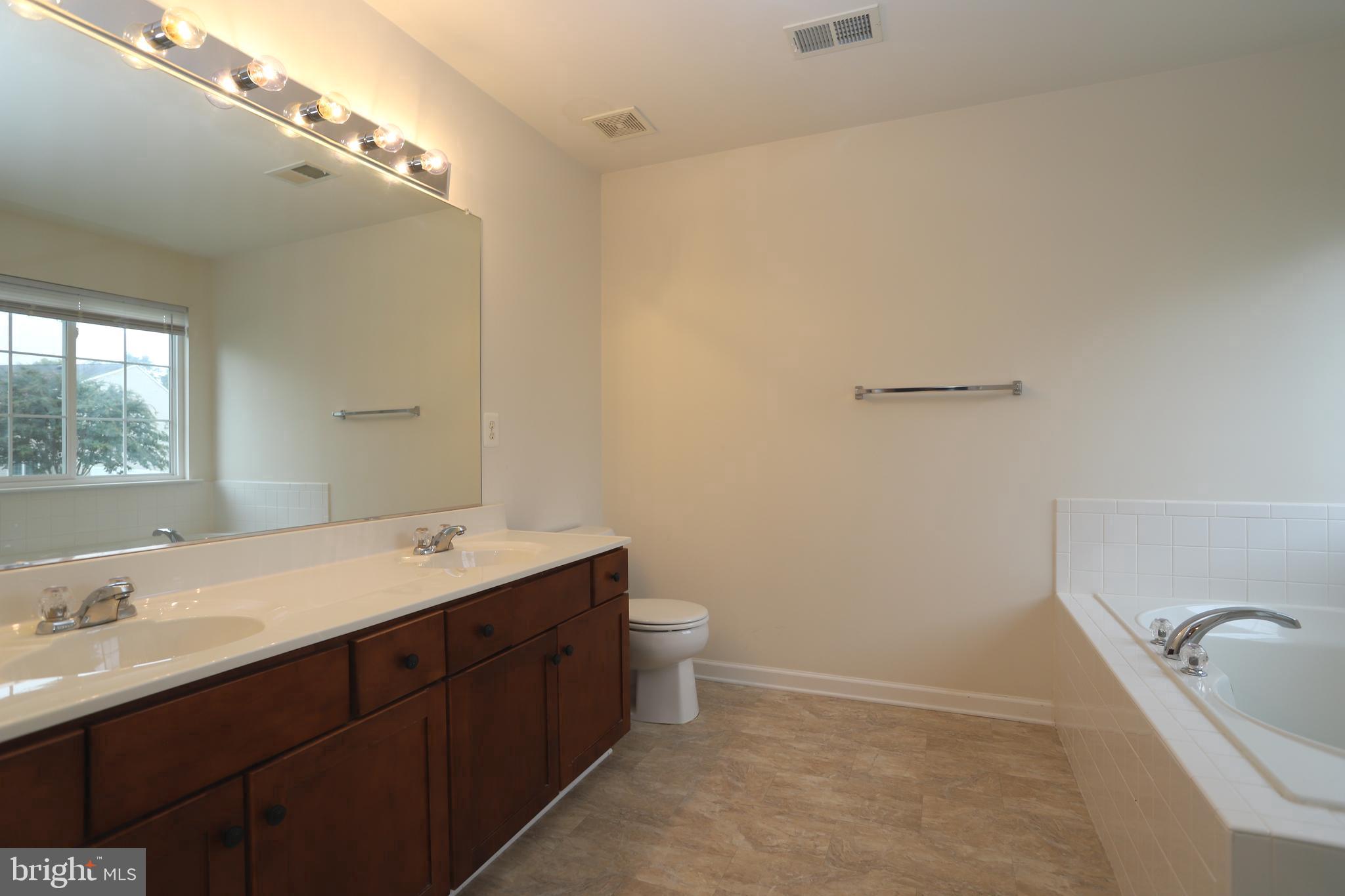 741 Holly Leaf Road Culpeper, VA 22701 - Photo 25 of 38 Primary Bath
