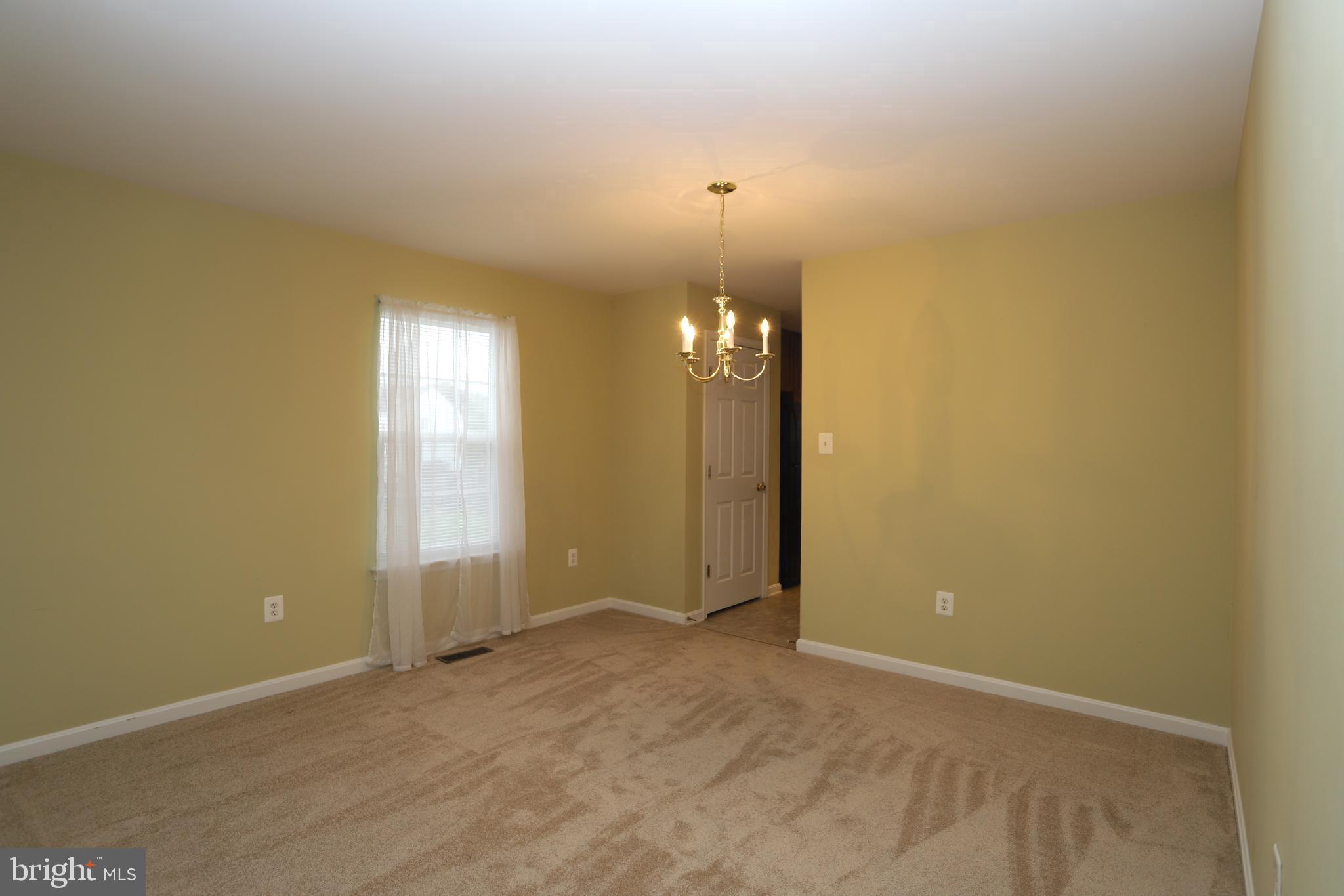 741 Holly Leaf Road Culpeper, VA 22701 - Photo 10 of 38 Dining Room