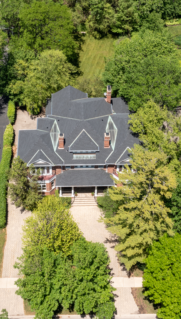 679 Hill Road Winnetka, IL 60093 - Photo 2 of 68