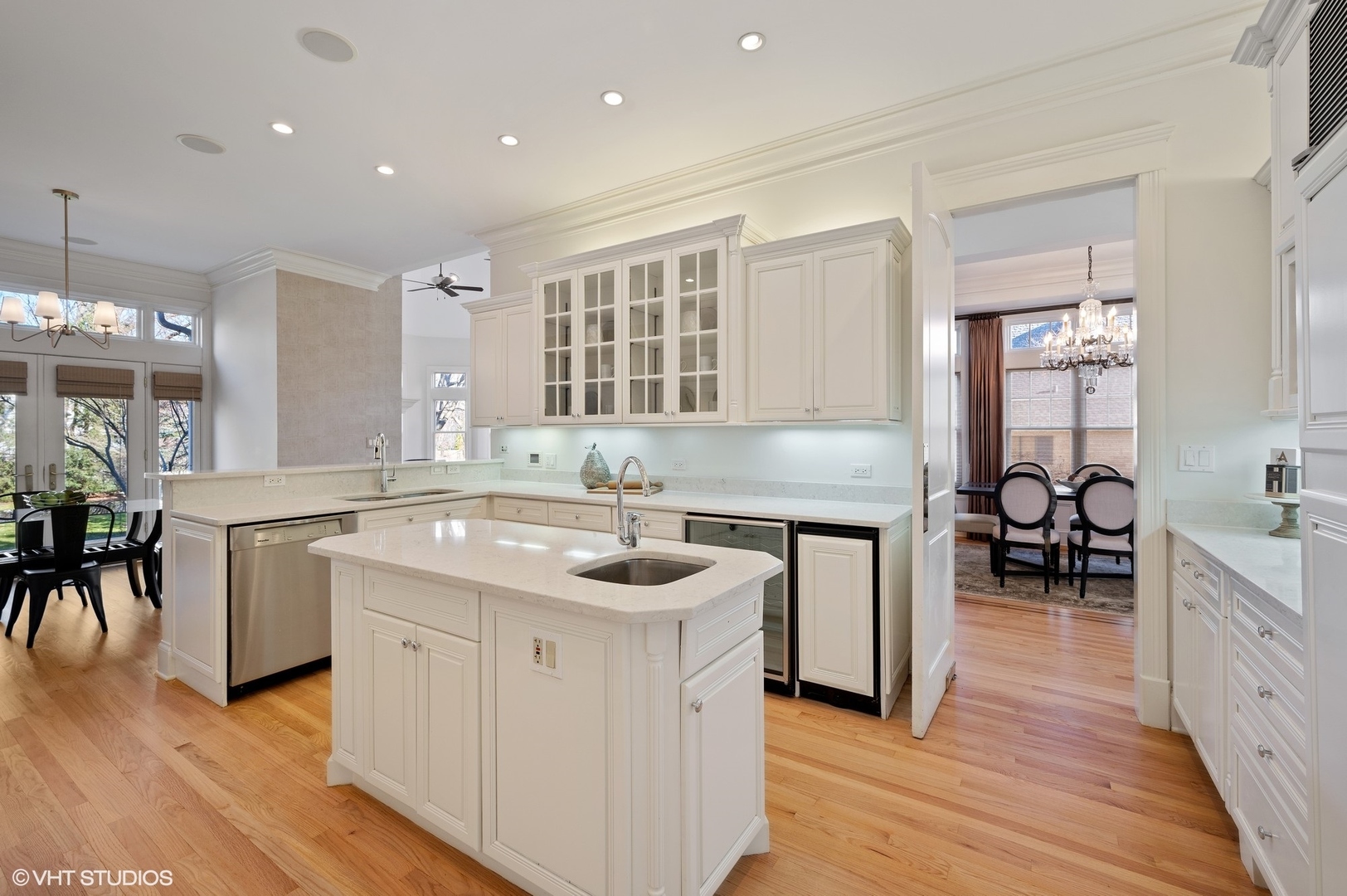 679 Hill Road Winnetka, IL 60093 - Photo 12 of 68