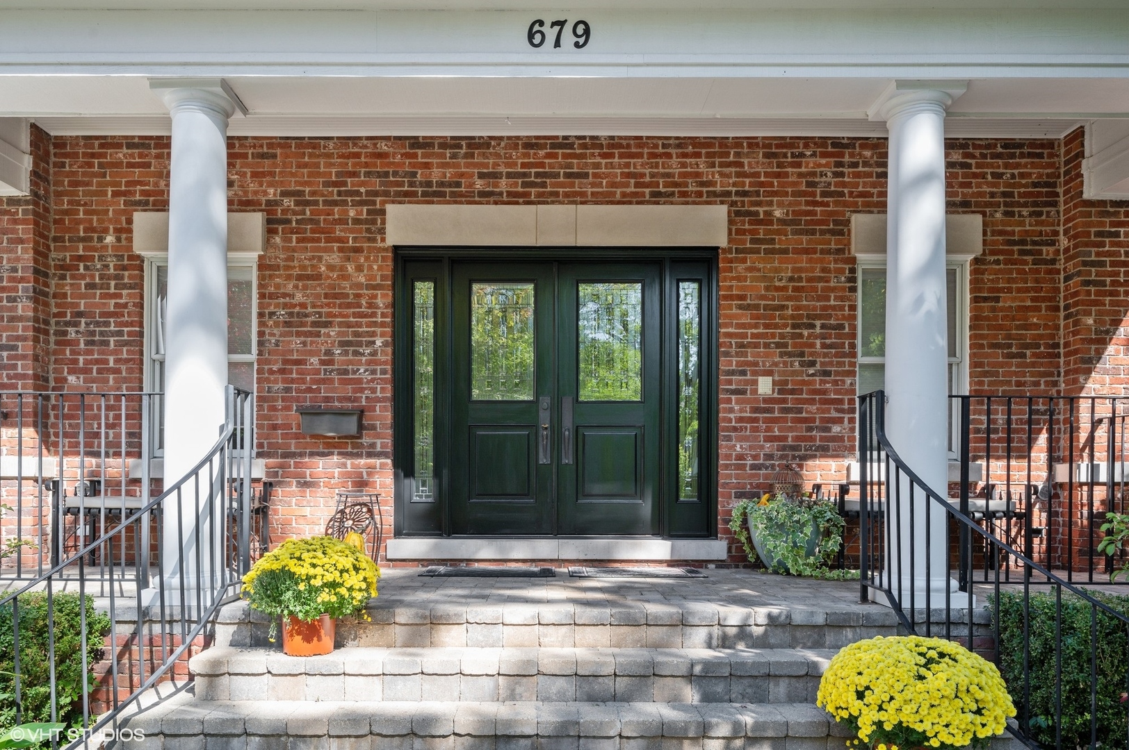 679 Hill Road Winnetka, IL 60093 - Photo 3 of 68