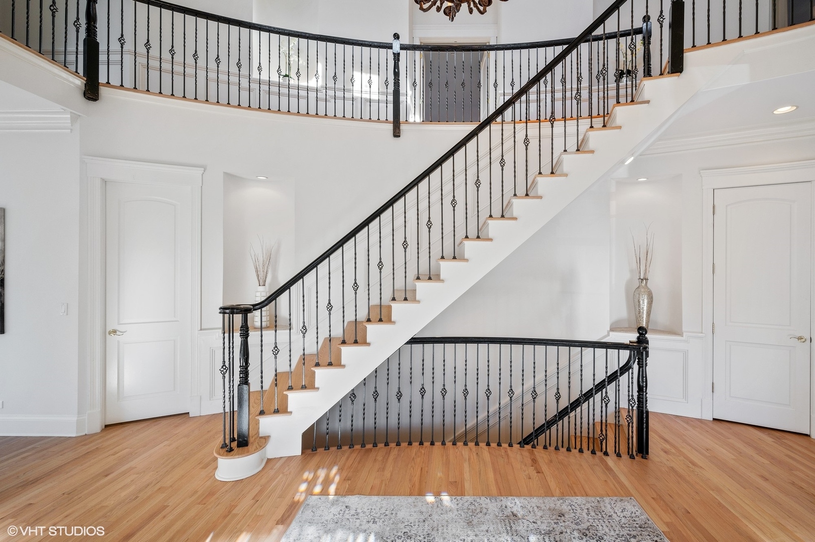 679 Hill Road Winnetka, IL 60093 - Photo 4 of 68