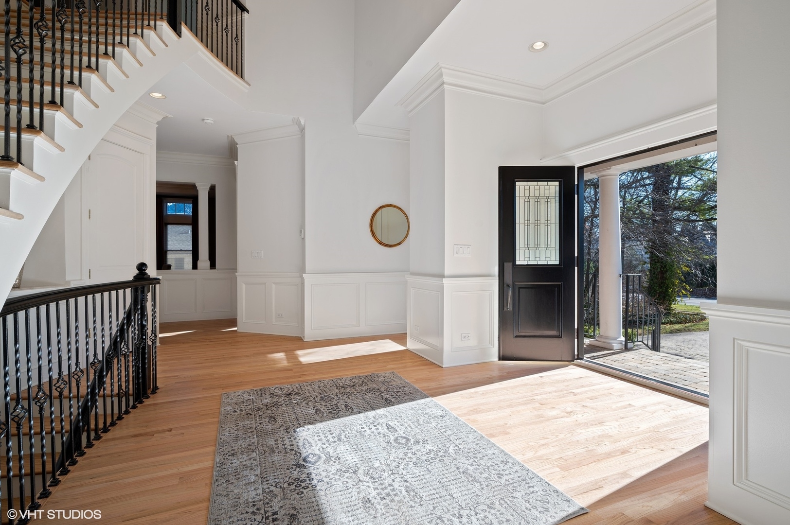 679 Hill Road Winnetka, IL 60093 - Photo 5 of 68