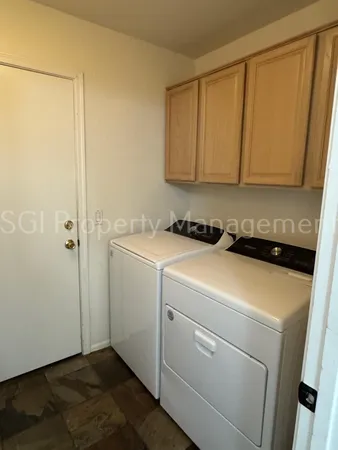 $2,150 | 2602 East Beautiful Lane, Phoenix, AZ 85042