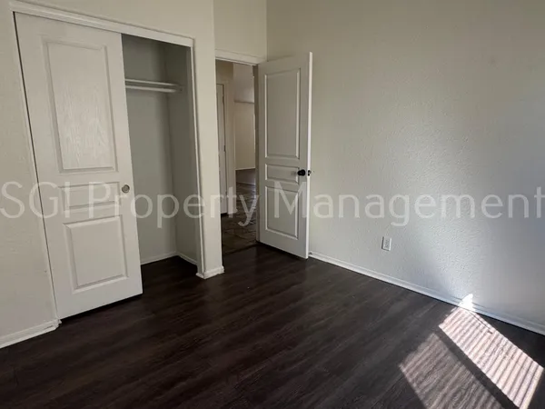 $2,150 | 2602 East Beautiful Lane, Phoenix, AZ 85042