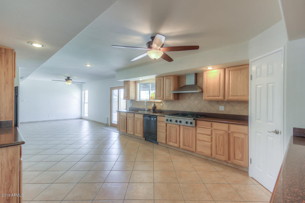 3416 East Cochise Road Phoenix, AZ 85028 - Photo 30 of 43 Kitchen