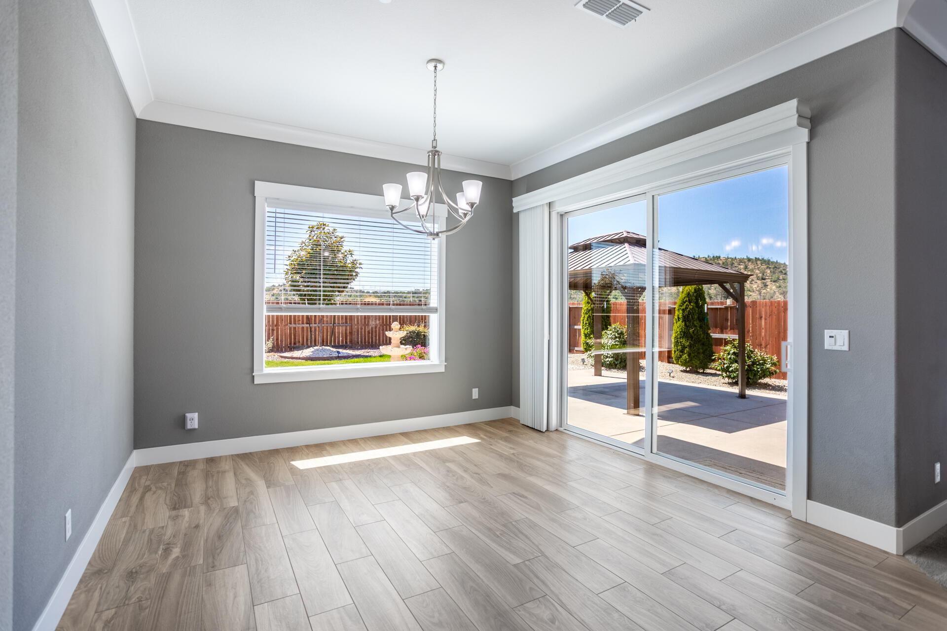 4755 Lower Springs Road Redding, CA 96001 - Photo 14 of 40 Dining