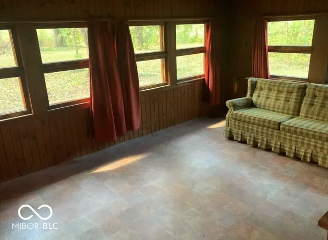 $224,900 | 6594 South Jonesville Road, Columbus, IN 47201