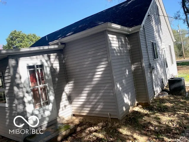 $224,900 | 6594 South Jonesville Road, Columbus, IN 47201