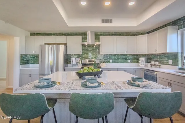 $775,000 | 4 Cielo Del Este, Anthony, NM 88021