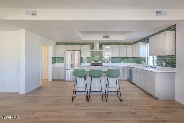 $775,000 | 4 Cielo Del Este, Anthony, NM 88021