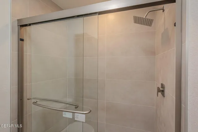 $775,000 | 4 Cielo Del Este, Anthony, NM 88021