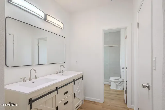 $775,000 | 4 Cielo Del Este, Anthony, NM 88021