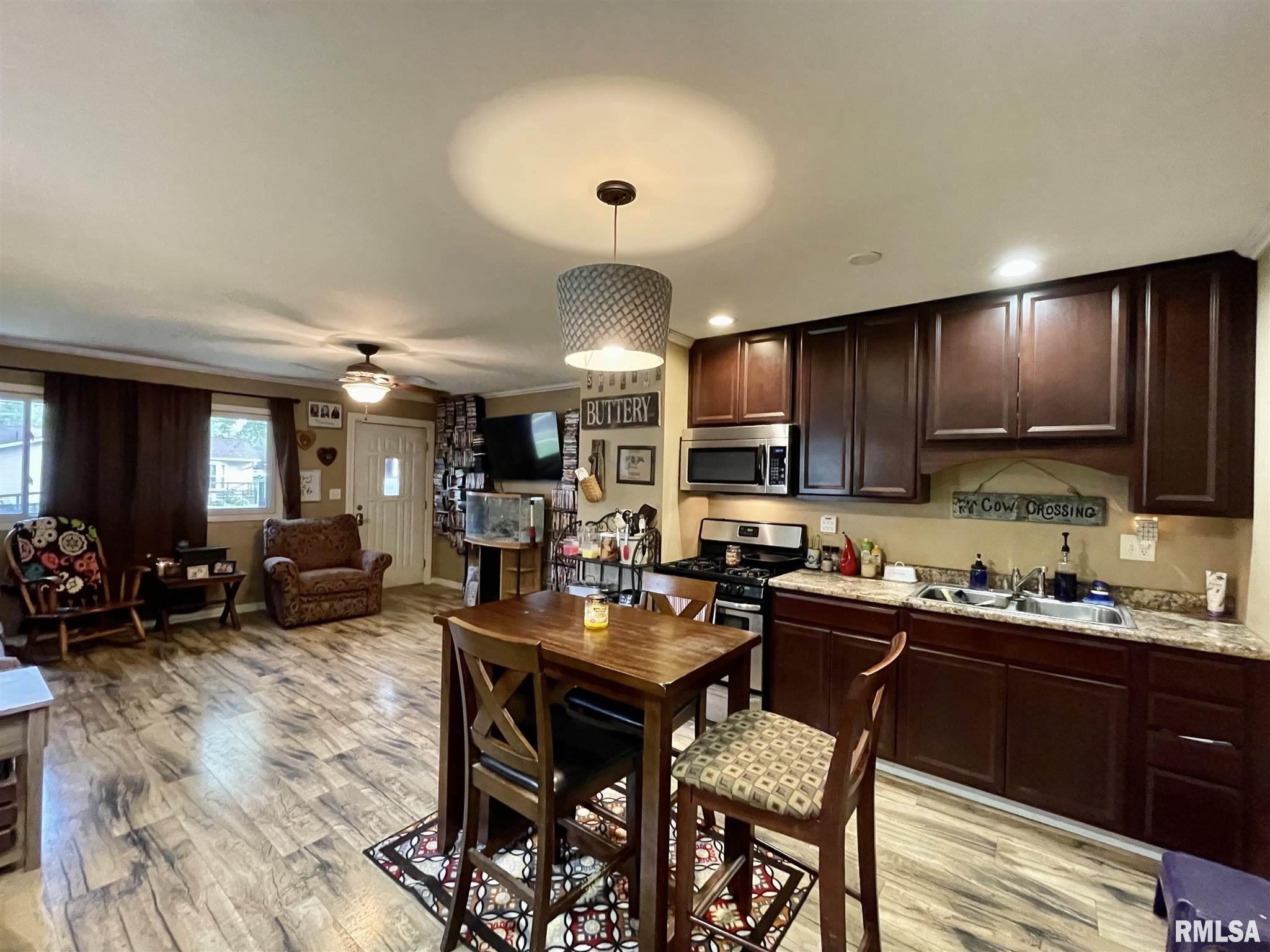104 Hamilton Road Marquette Heights, IL 61554 - Photo 14 of 33 Gallery Image 14