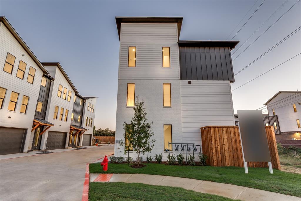 3940 Spring Valley Road, Unit 3 Farmers Branch, TX 75244 - Photo 16 of 17
