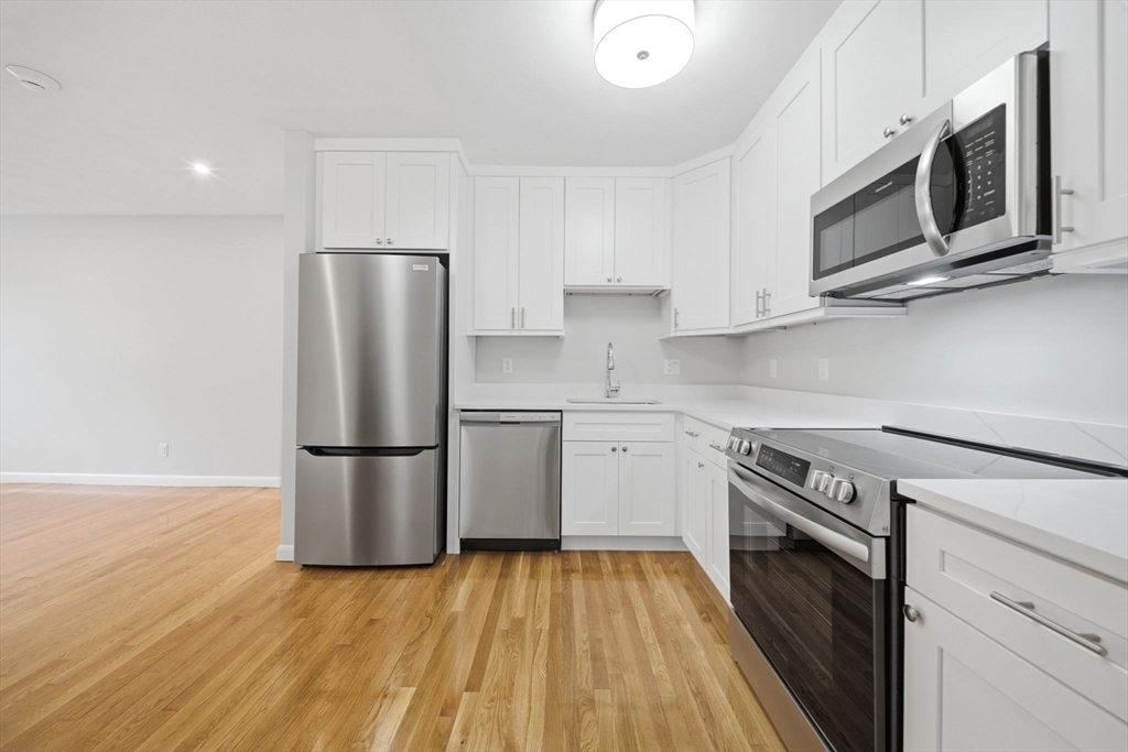 11 Schubert Street, Unit 8 Boston, MA 02131 - Photo 5 of 17