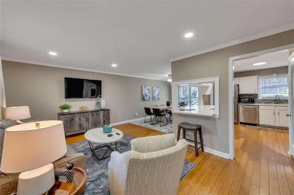 $5,950 | 5005 Maryland Drive, Acworth, GA 30101