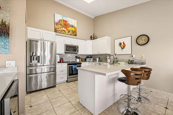 $2,500 | 42654 Sand Dune Drive, Palm Desert, CA 92211