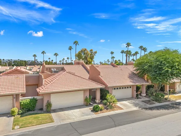 $2,500 | 42654 Sand Dune Drive, Palm Desert, CA 92211