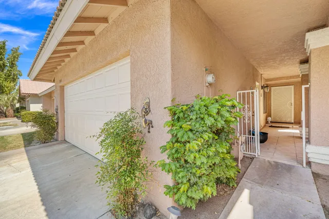 $2,500 | 42654 Sand Dune Drive, Palm Desert, CA 92211