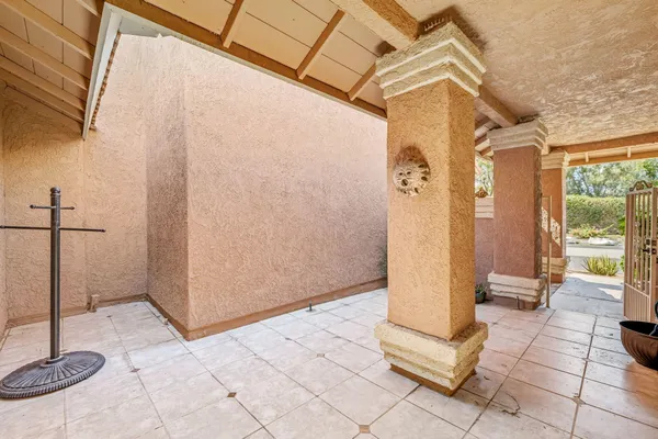 $2,500 | 42654 Sand Dune Drive, Palm Desert, CA 92211