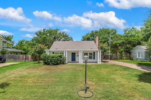 $3,250 | 305 Francis Drive, College Station, TX 77840