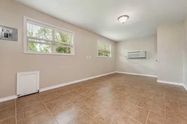 $3,250 | 305 Francis Drive, College Station, TX 77840